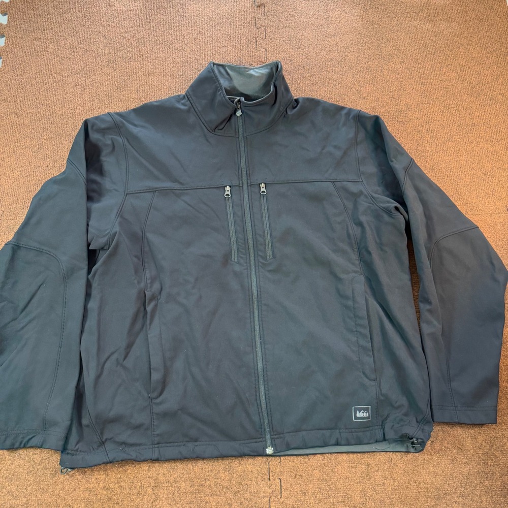 A+ REI Mens XXL Black Softshell Full Zip Fleece Lined Jacket Outdoor Hiking
